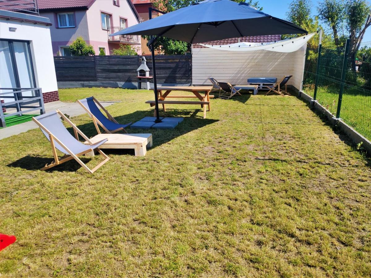 Marynarska 49 *