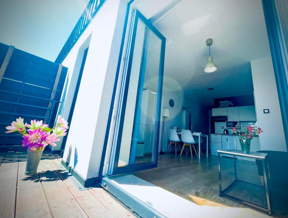 Apartment Marynarska 49 *